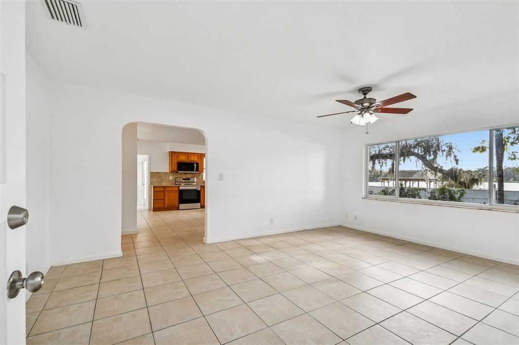 待售: $549,000 (3 贝兹, 2 浴室, 1566 平方英尺)