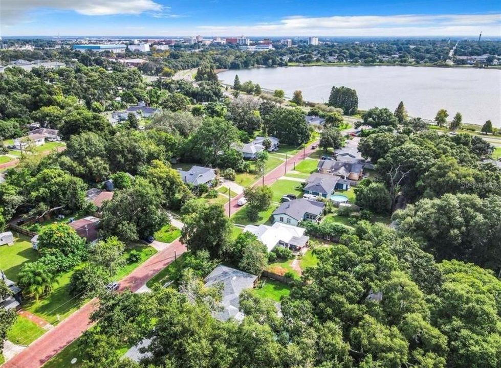 For Sale: $299,999 (3 beds, 1 baths, 1217 Square Feet)