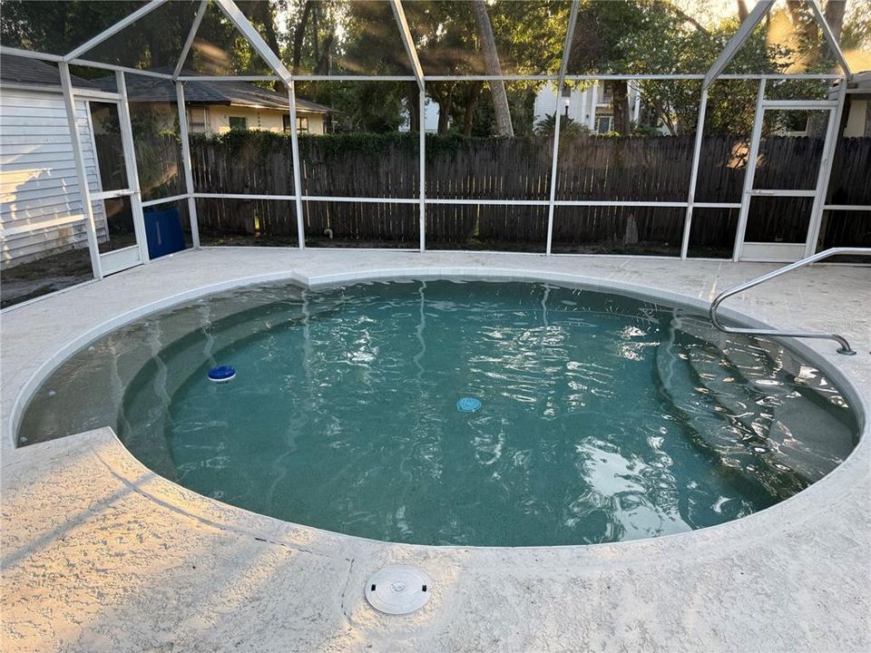 For Sale: $299,999 (3 beds, 1 baths, 1217 Square Feet)