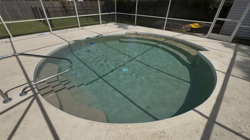 For Sale: $299,999 (3 beds, 1 baths, 1217 Square Feet)