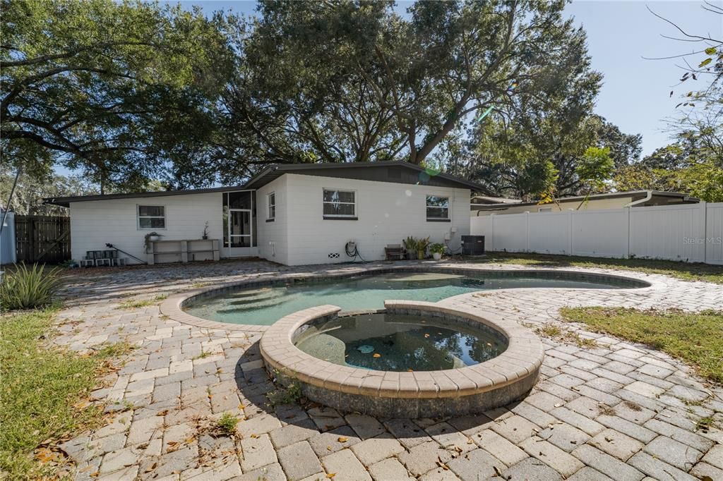 На продажу: $525,000 (3 спален, 2 ванн, 1080 Квадратных фут)