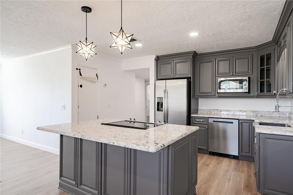 На продажу: $525,000 (3 спален, 2 ванн, 1080 Квадратных фут)