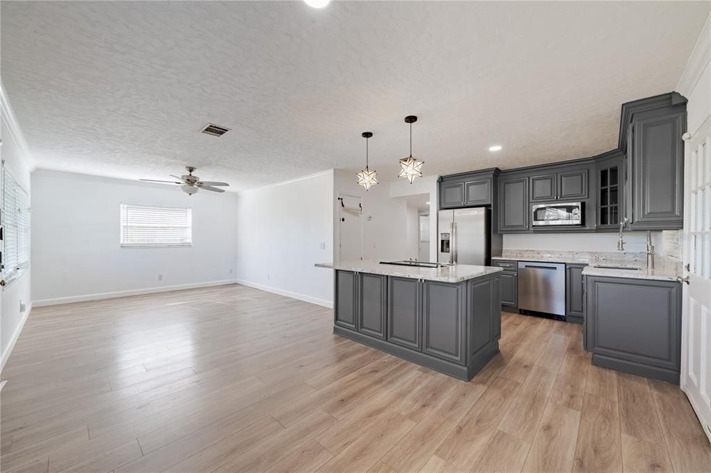 На продажу: $525,000 (3 спален, 2 ванн, 1080 Квадратных фут)