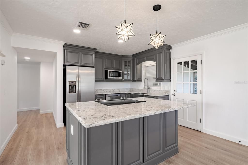 На продажу: $525,000 (3 спален, 2 ванн, 1080 Квадратных фут)