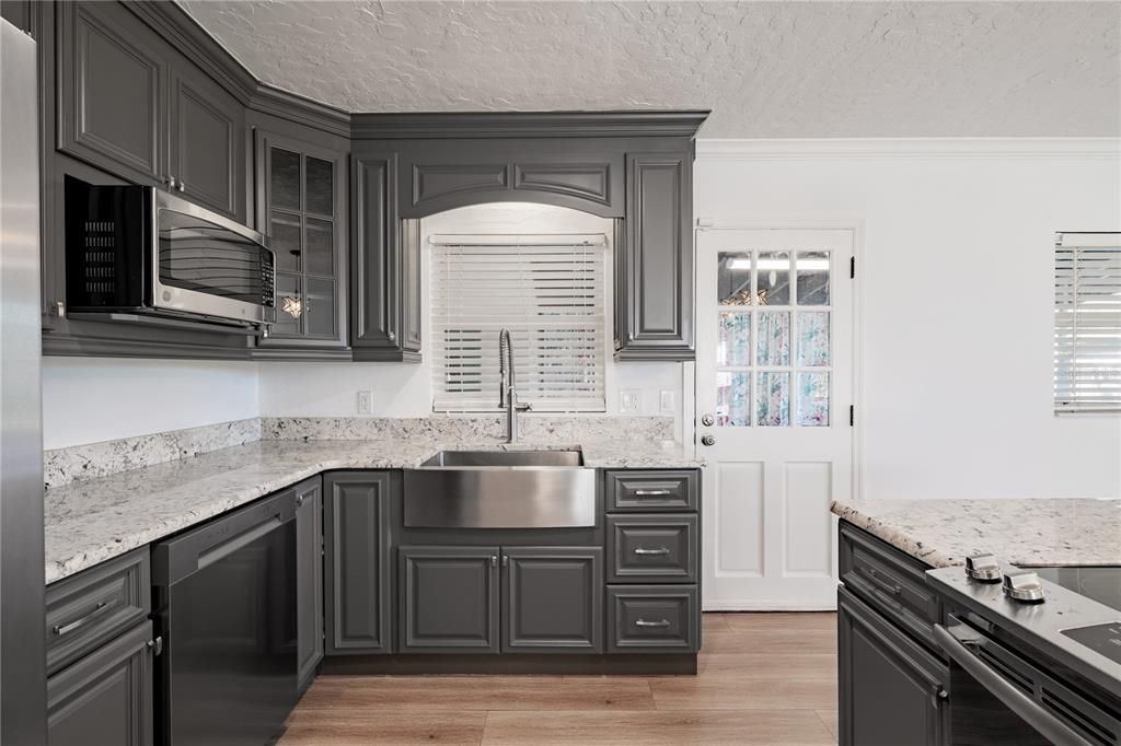 На продажу: $525,000 (3 спален, 2 ванн, 1080 Квадратных фут)