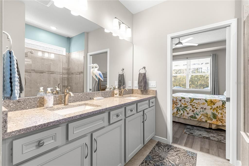 For Sale: $328,800 (2 beds, 2 baths, 1406 Square Feet)