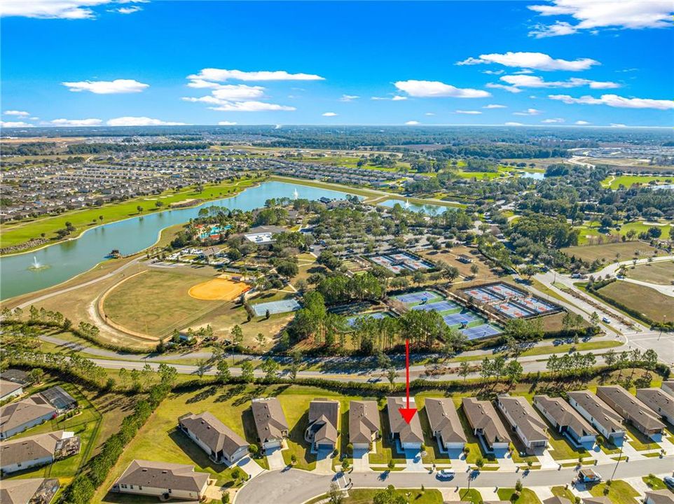 For Sale: $328,800 (2 beds, 2 baths, 1406 Square Feet)