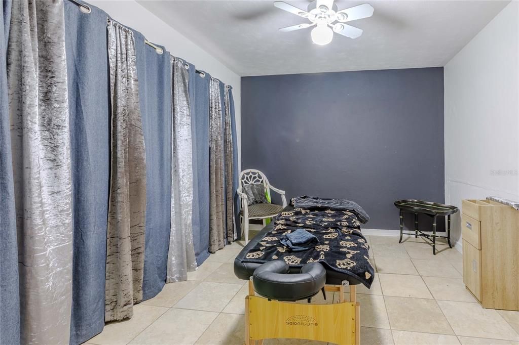 На продажу: $450,000 (4 спален, 2 ванн, 1652 Квадратных фут)