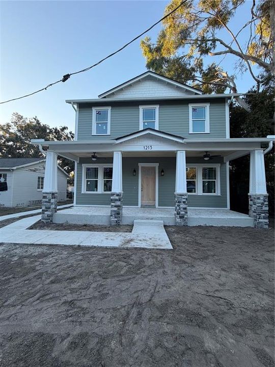 На продажу: $895,000 (5 спален, 2 ванн, 2618 Квадратных фут)