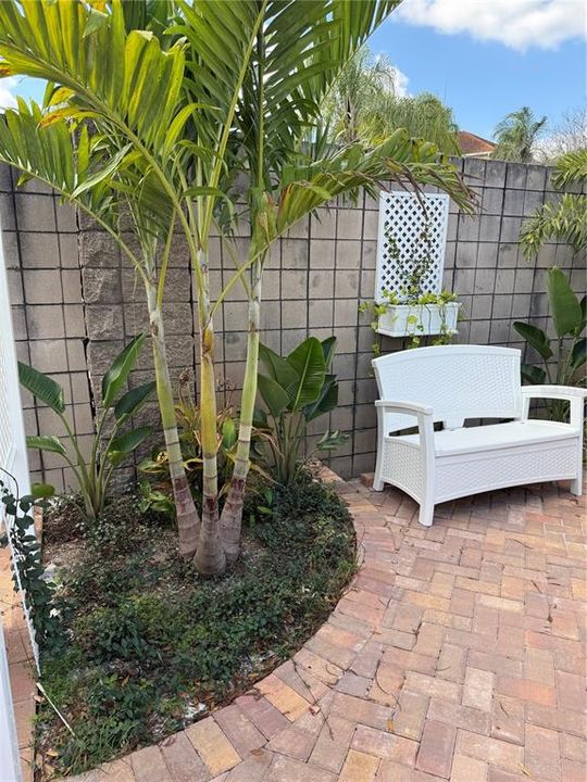 For Sale: $250,000 (0.07 acres)