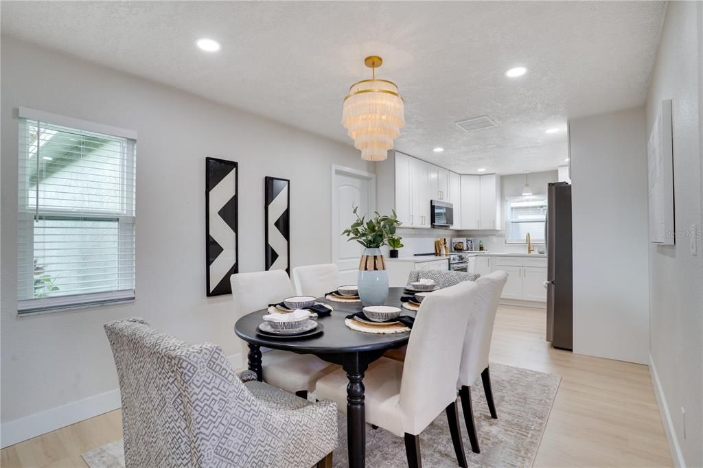 待售: $419,000 (3 贝兹, 2 浴室, 1128 平方英尺)