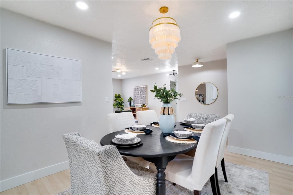 待售: $419,000 (3 贝兹, 2 浴室, 1128 平方英尺)