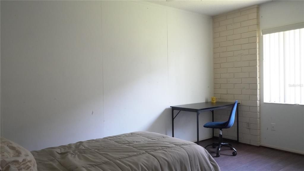 For Rent: $1,295 (2 beds, 1 baths, 787 Square Feet)