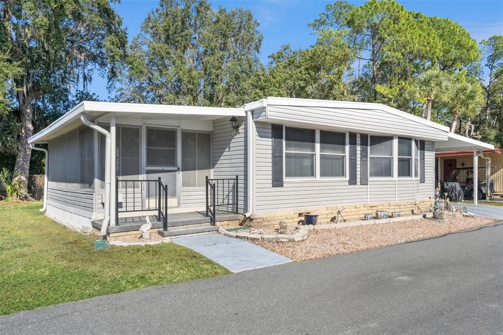 For Sale: $128,500 (2 beds, 2 baths, 1404 Square Feet)