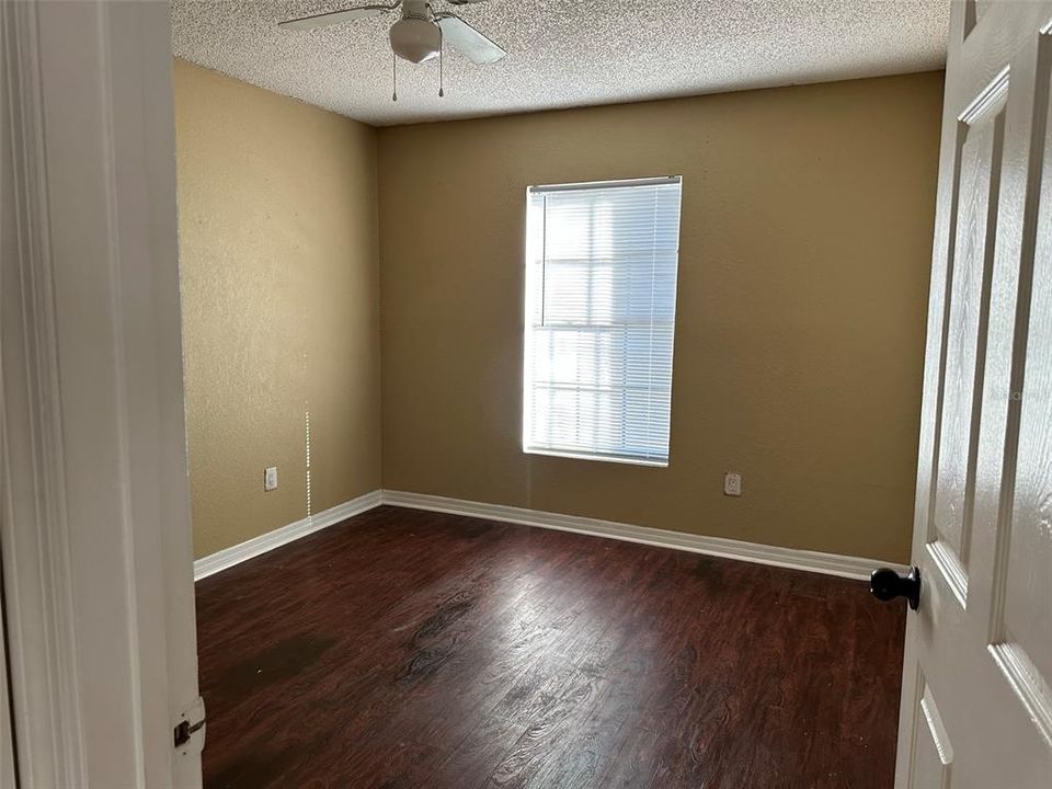 В аренду: $1,400 (2 спален, 1 ванн, 800 Квадратных фут)