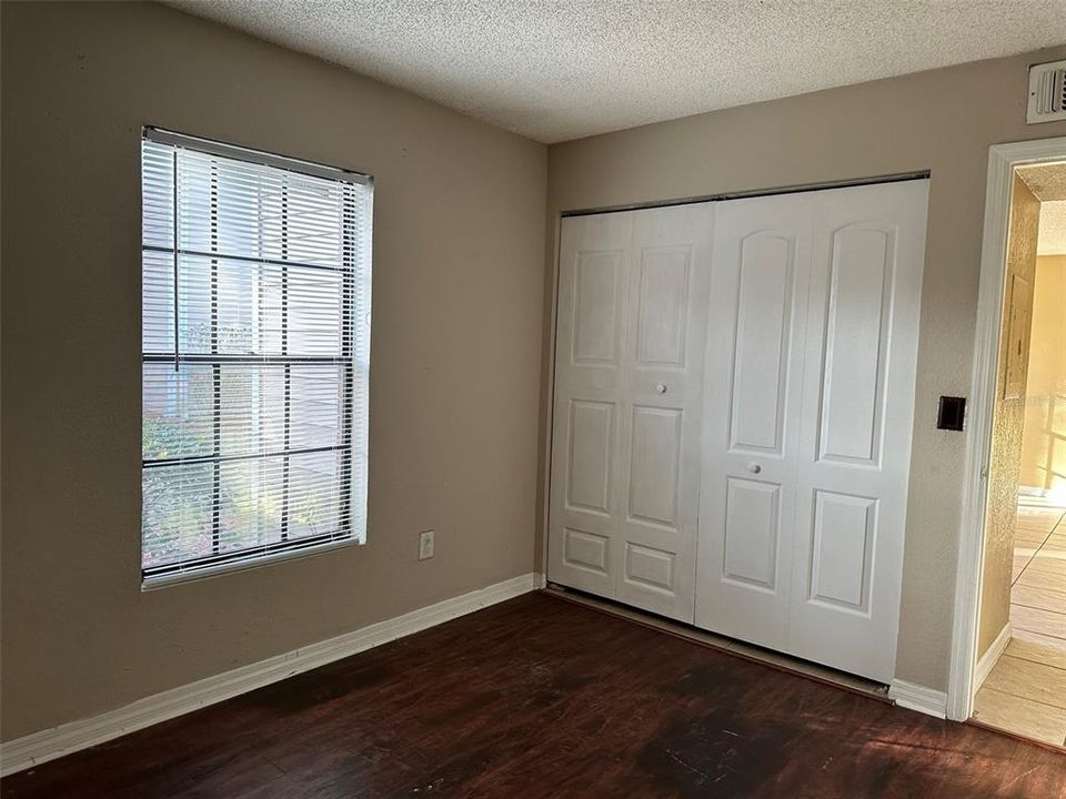 В аренду: $1,400 (2 спален, 1 ванн, 800 Квадратных фут)