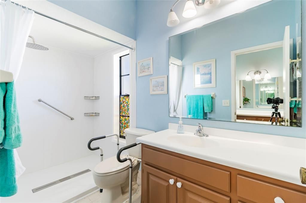 For Sale: $675,000 (4 beds, 2 baths, 2244 Square Feet)