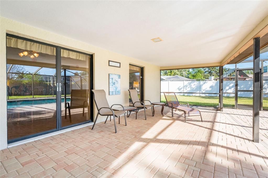 For Sale: $675,000 (4 beds, 2 baths, 2244 Square Feet)