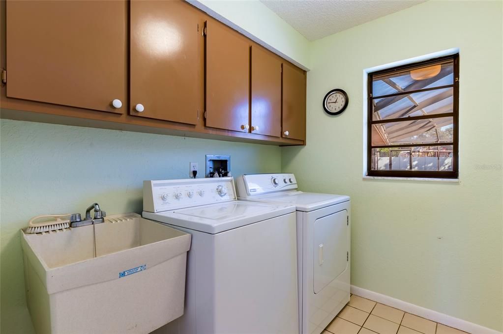 For Sale: $675,000 (4 beds, 2 baths, 2244 Square Feet)