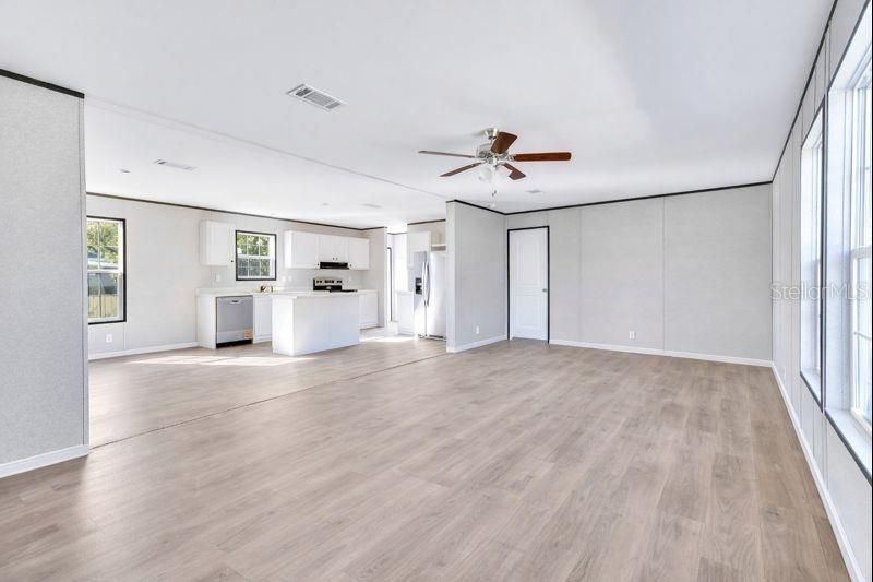 На продажу: $290,000 (3 спален, 2 ванн, 1494 Квадратных фут)