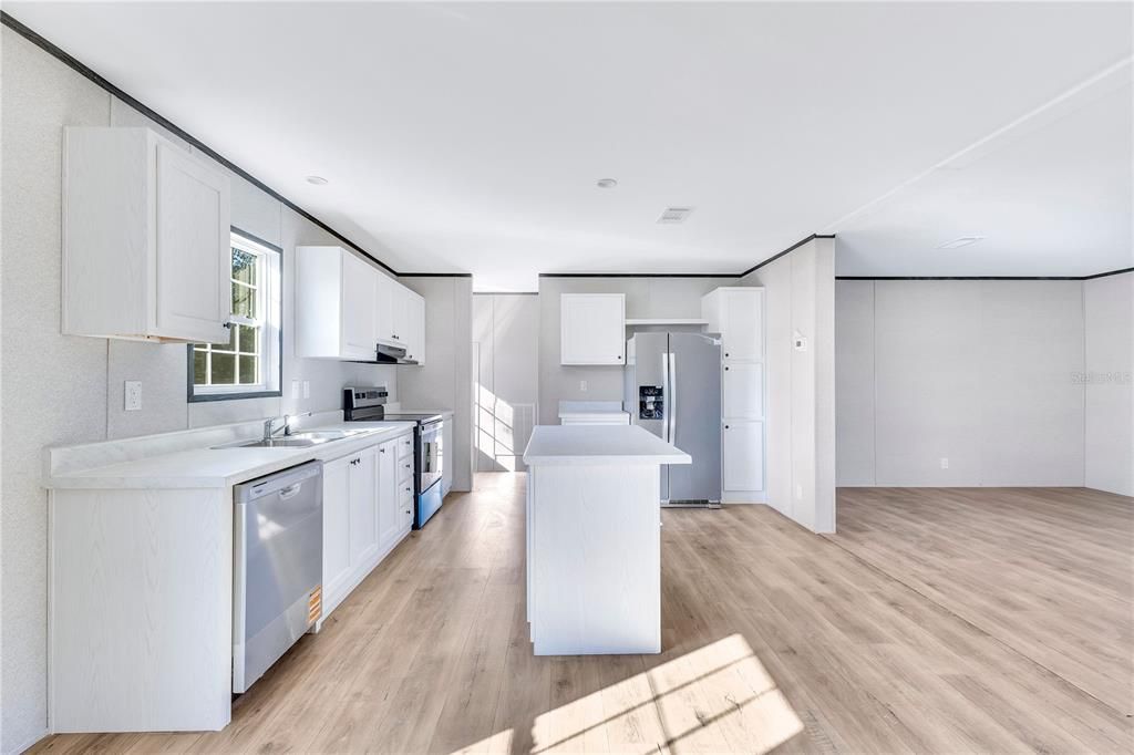 На продажу: $290,000 (3 спален, 2 ванн, 1494 Квадратных фут)