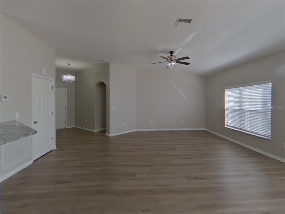 En Renta: $2,159 (3 camas, 2 baños, 1855 Pies cuadrados)