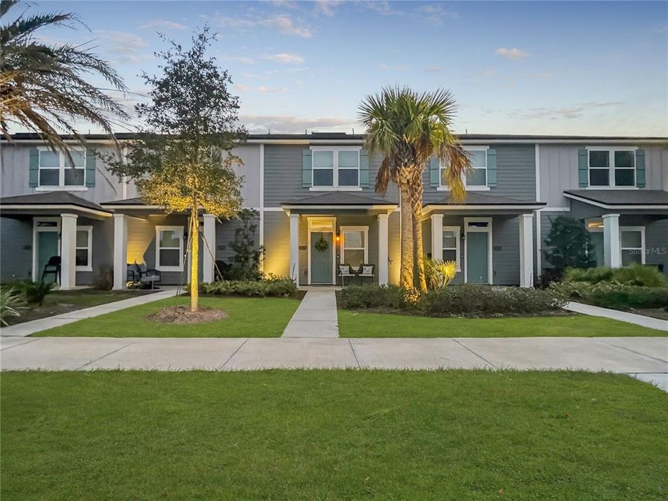 For Sale: $239,000 (2 beds, 2 baths, 1167 Square Feet)