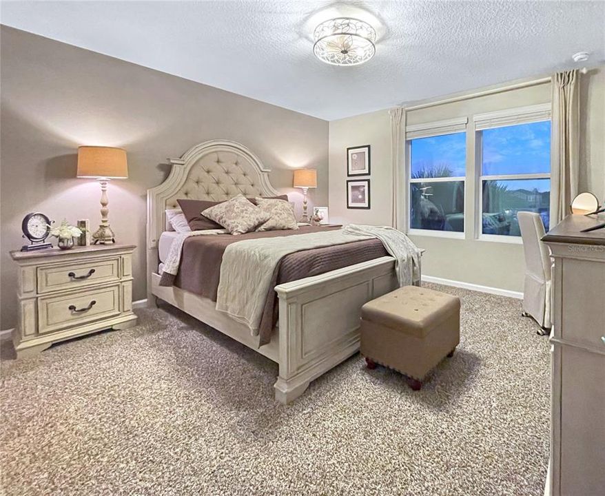 For Sale: $239,000 (2 beds, 2 baths, 1167 Square Feet)