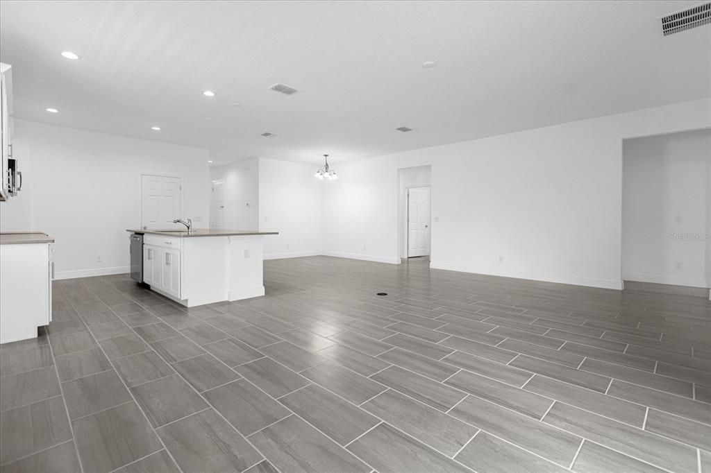 В аренду: $2,800 (4 спален, 3 ванн, 2386 Квадратных фут)