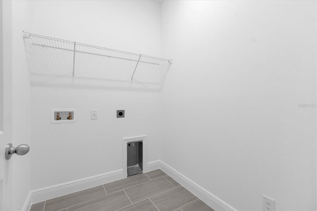 В аренду: $2,800 (4 спален, 3 ванн, 2386 Квадратных фут)