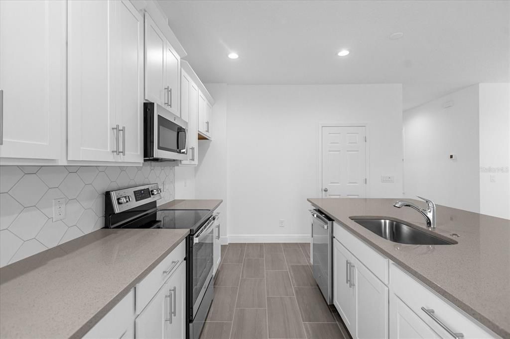 В аренду: $2,800 (4 спален, 3 ванн, 2386 Квадратных фут)