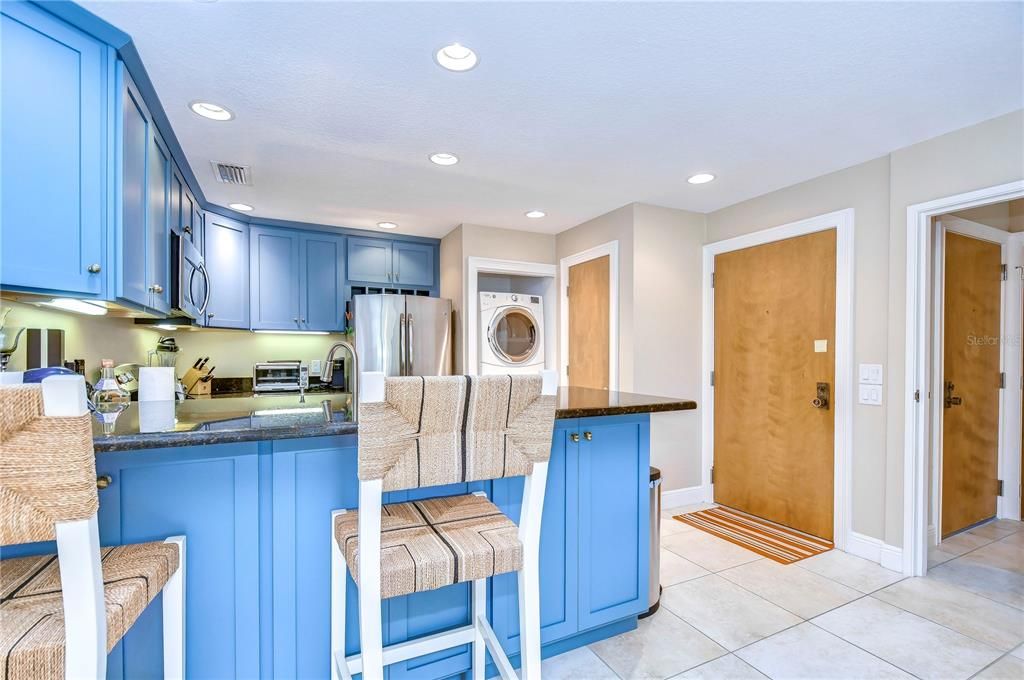 For Sale: $260,000 (3 beds, 3 baths, 1519 Square Feet)