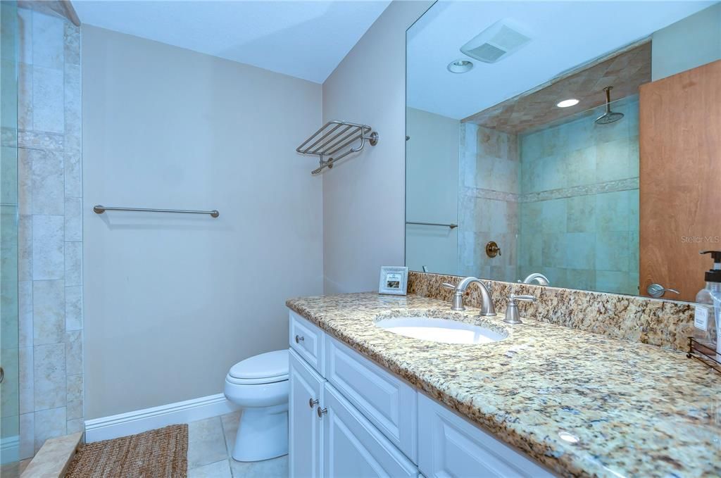 For Sale: $260,000 (3 beds, 3 baths, 1519 Square Feet)