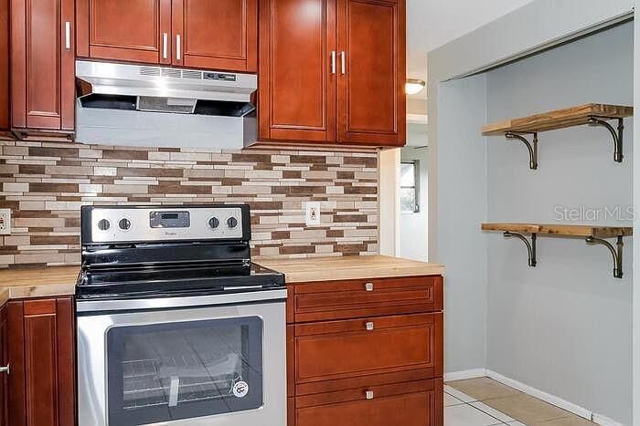 В аренду: $1,850 (2 спален, 2 ванн, 907 Квадратных фут)