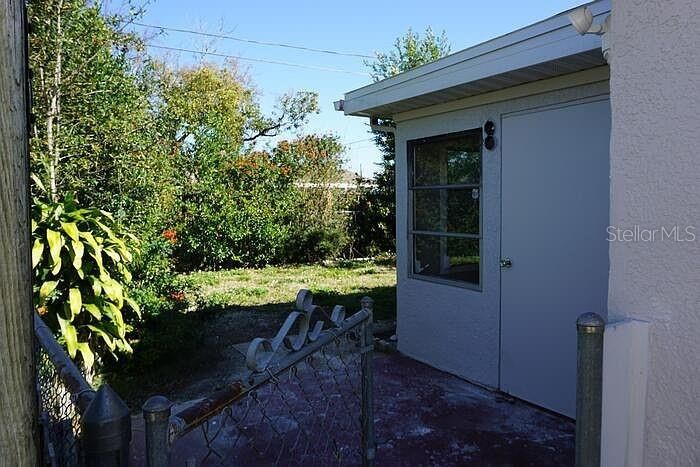 В аренду: $1,850 (2 спален, 2 ванн, 907 Квадратных фут)