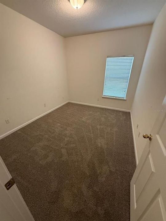 For Sale: $115,000 (2 beds, 2 baths, 940 Square Feet)