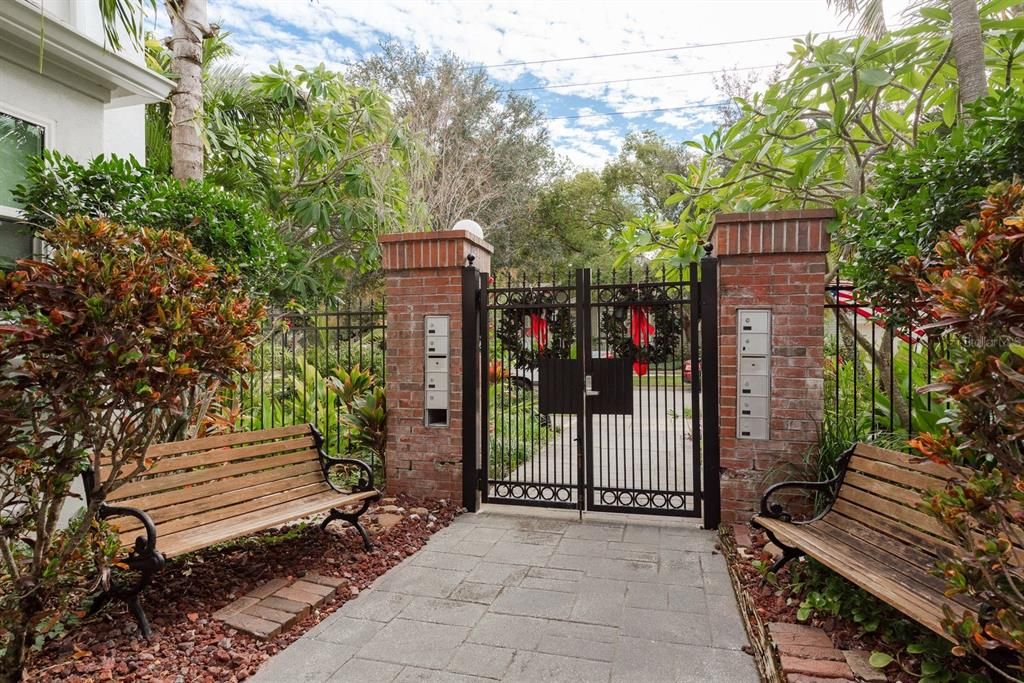 En Venta: $498,500 (2 camas, 2 baños, 1266 Pies cuadrados)