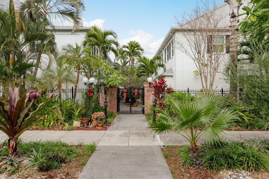 En Venta: $498,500 (2 camas, 2 baños, 1266 Pies cuadrados)