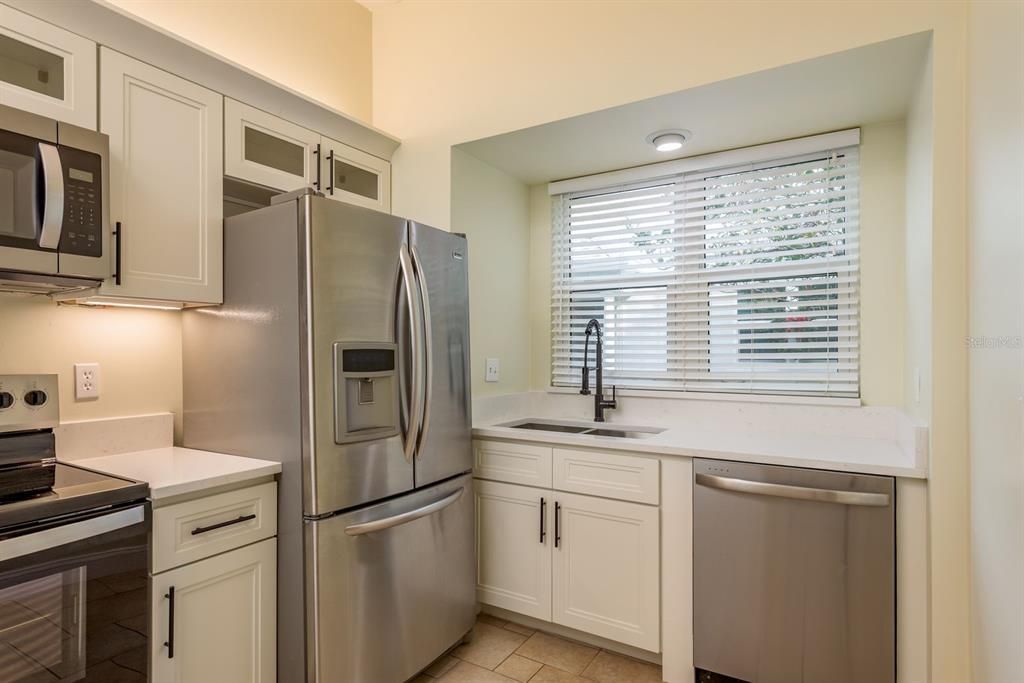 En Venta: $498,500 (2 camas, 2 baños, 1266 Pies cuadrados)