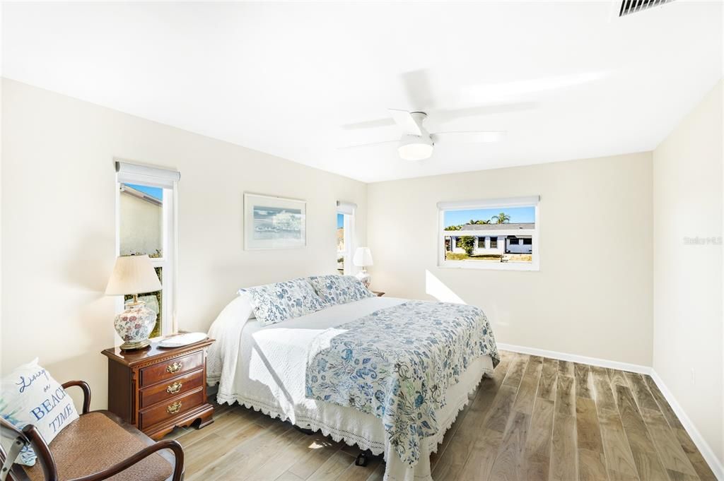 待售: $749,900 (3 贝兹, 2 浴室, 1544 平方英尺)