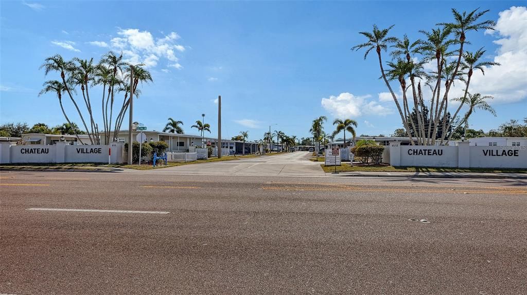 For Sale: $124,900 (2 beds, 2 baths, 960 Square Feet)