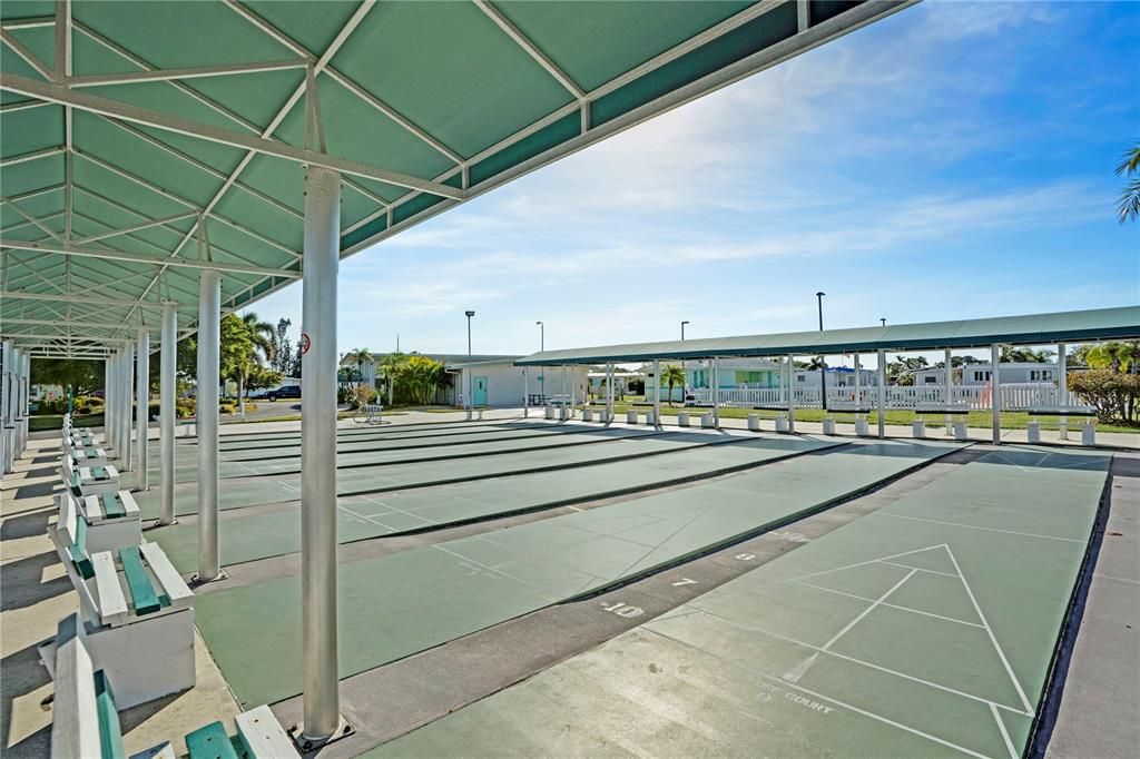 For Sale: $124,900 (2 beds, 2 baths, 960 Square Feet)