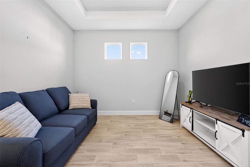 待售: $675,000 (2 贝兹, 2 浴室, 1689 平方英尺)