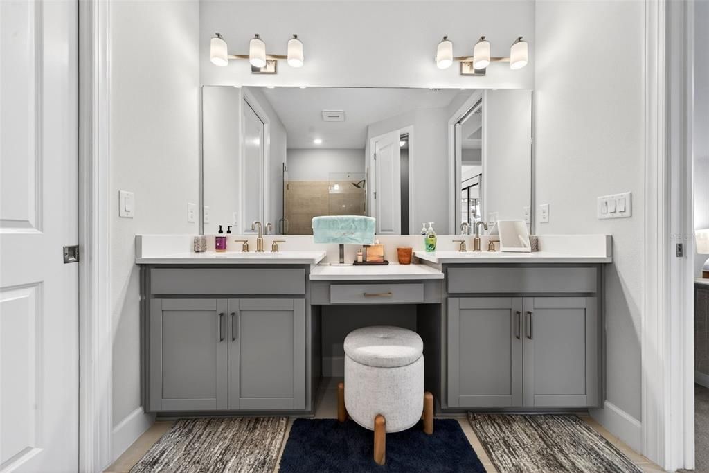 待售: $675,000 (2 贝兹, 2 浴室, 1689 平方英尺)