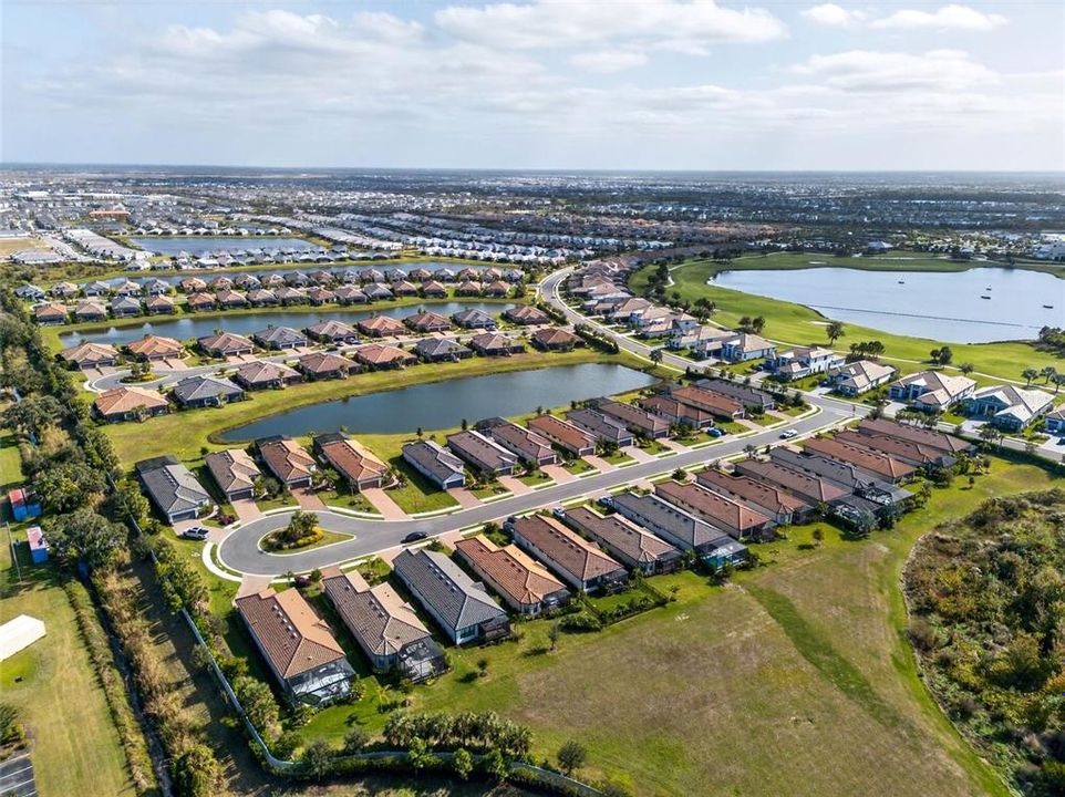 待售: $675,000 (2 贝兹, 2 浴室, 1689 平方英尺)