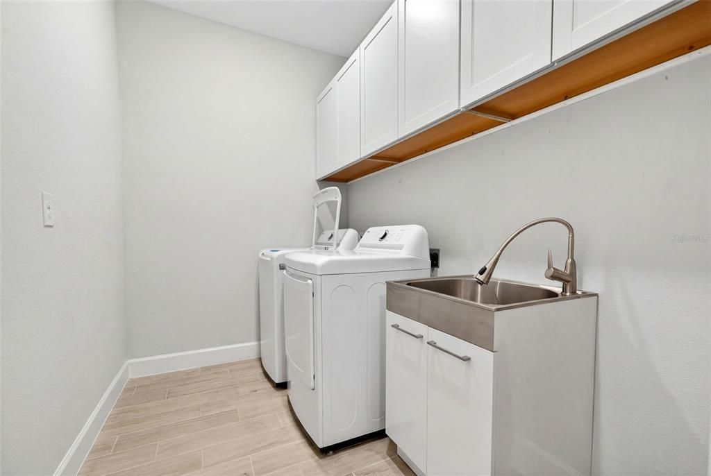 待售: $675,000 (2 贝兹, 2 浴室, 1689 平方英尺)