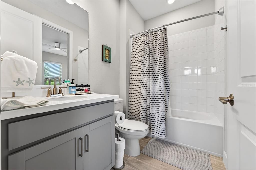 待售: $675,000 (2 贝兹, 2 浴室, 1689 平方英尺)