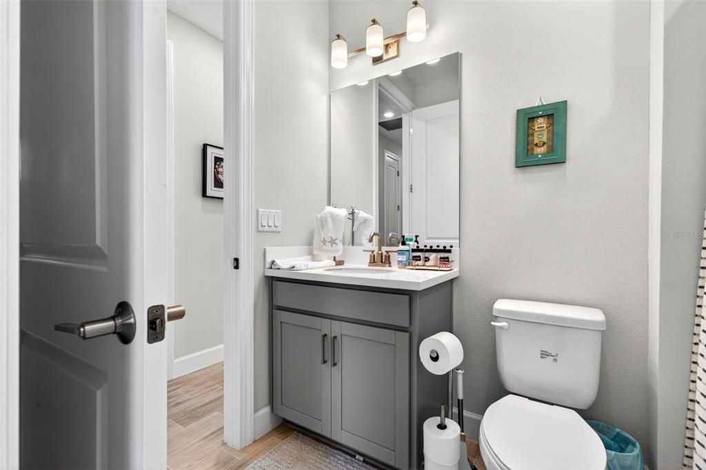 待售: $675,000 (2 贝兹, 2 浴室, 1689 平方英尺)