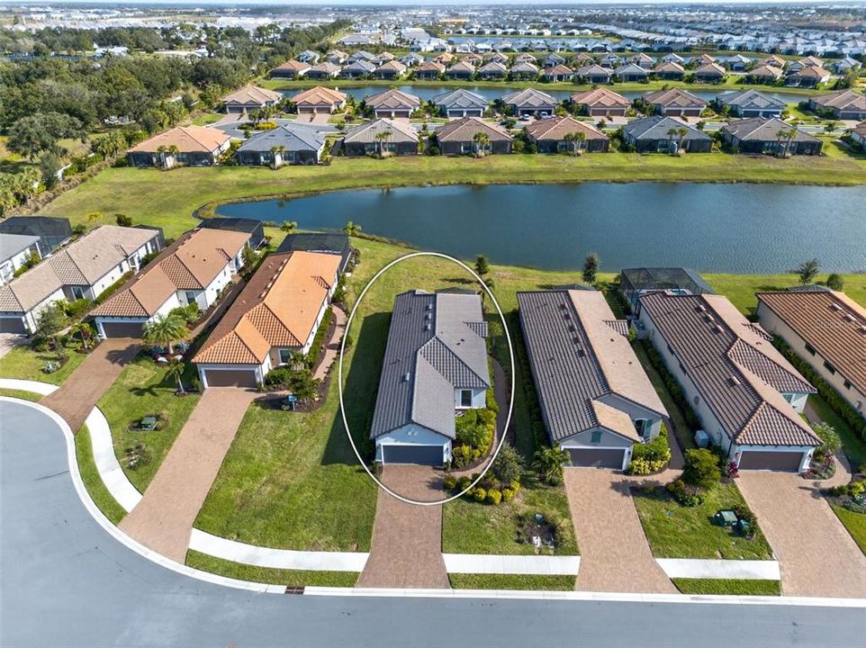 待售: $675,000 (2 贝兹, 2 浴室, 1689 平方英尺)