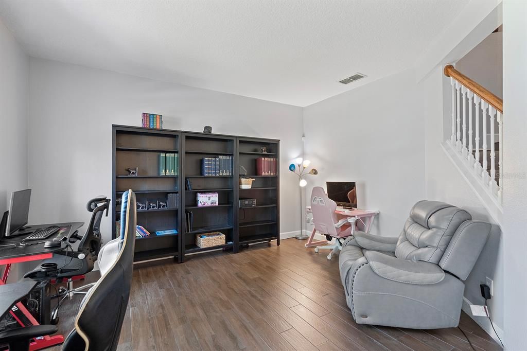 En Venta: $775,000 (5 camas, 3 baños, 3138 Pies cuadrados)